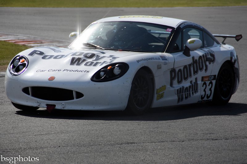 Ginetta-18.jpg