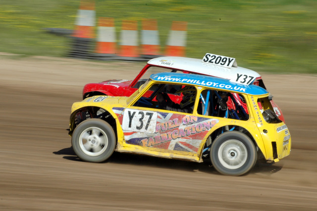 IMAGE: http://www.bsgphotos.co.uk/photonet/DSC_3774.jpg