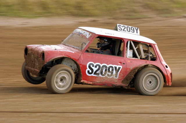 IMAGE: http://www.bsgphotos.co.uk/photonet/_bsg4499.jpg